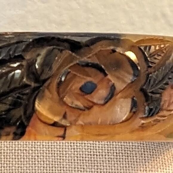 Bakelite! Rare Carved Translucent End of Day Roses Bakelite Bangle Bracelet - Picture 11 of 16